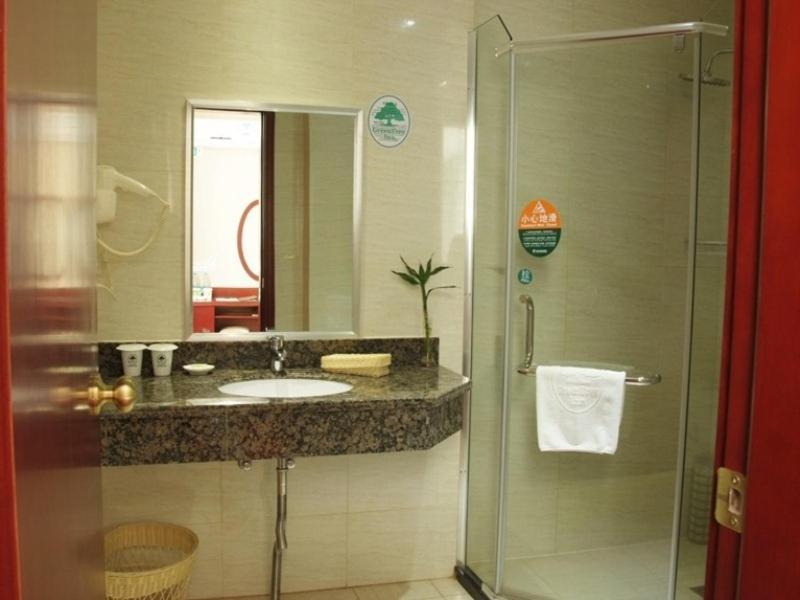 Greentree Inn Zhejiang Zhoushan Shenjiamen Middle Donghai Road Shell Hotel Exteriör bild